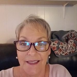 Meet your Posher, Marian